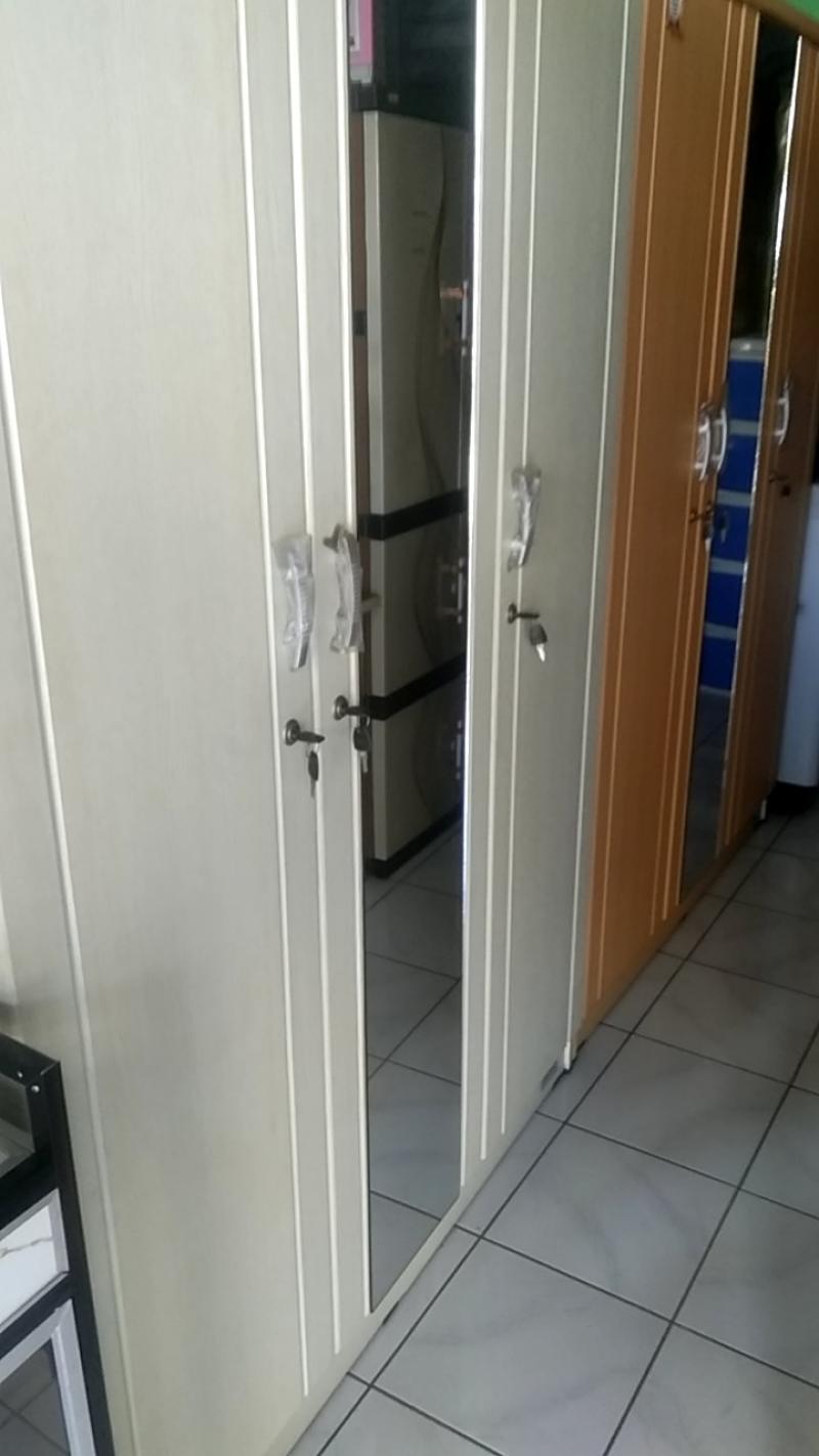 Almari Fitri 3pintu (1gantungan,2shap)